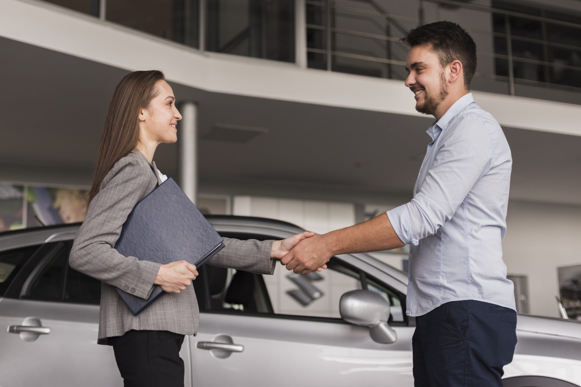 A influência da publicidade na jornada de compra automotiva